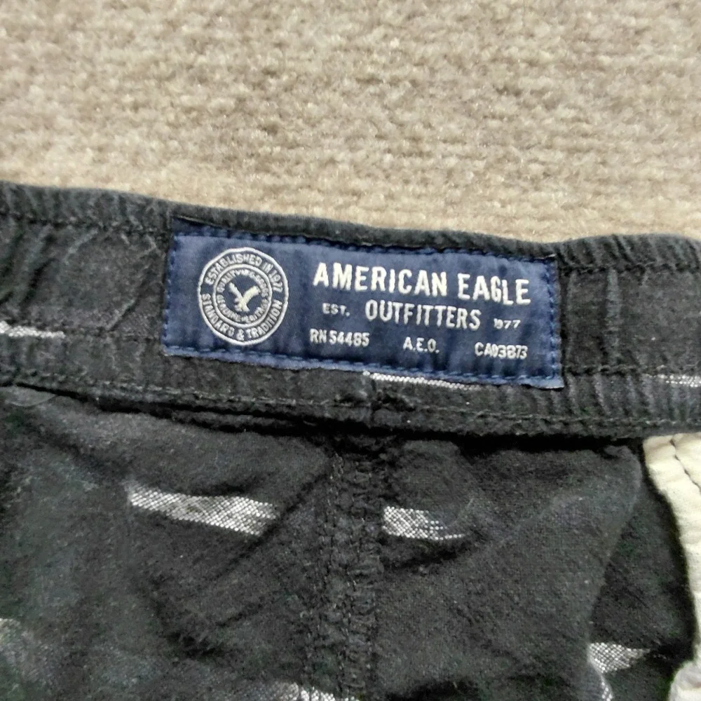 American Eagle Black Geometric Shorts Men's XXL 40